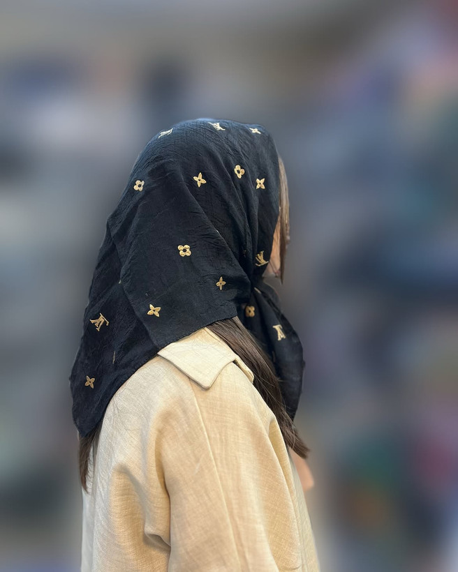 مینی اسکارف مشکی گلدوزی شده کد ۷۱۰