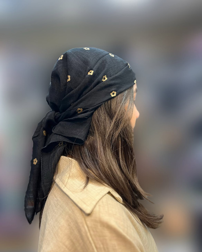 مینی اسکارف مشکی گلدوزی شده کد ۷۱۰