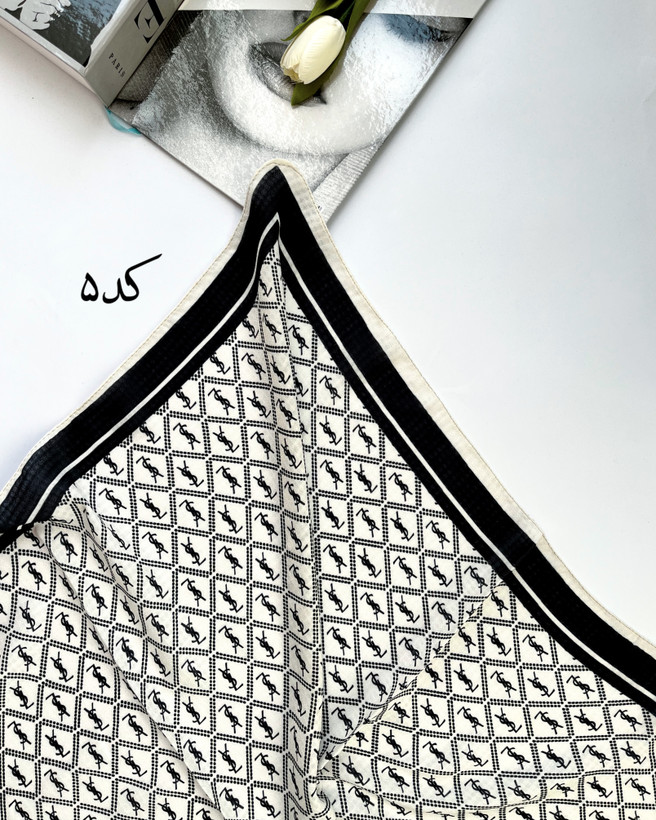 مینی اسکارف نخی میکس سفید مشکی کد ۱۴۶۰